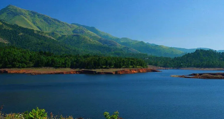 Banasura Sagar Dam (17 km)