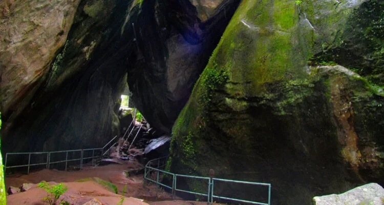 Edakkal Caves